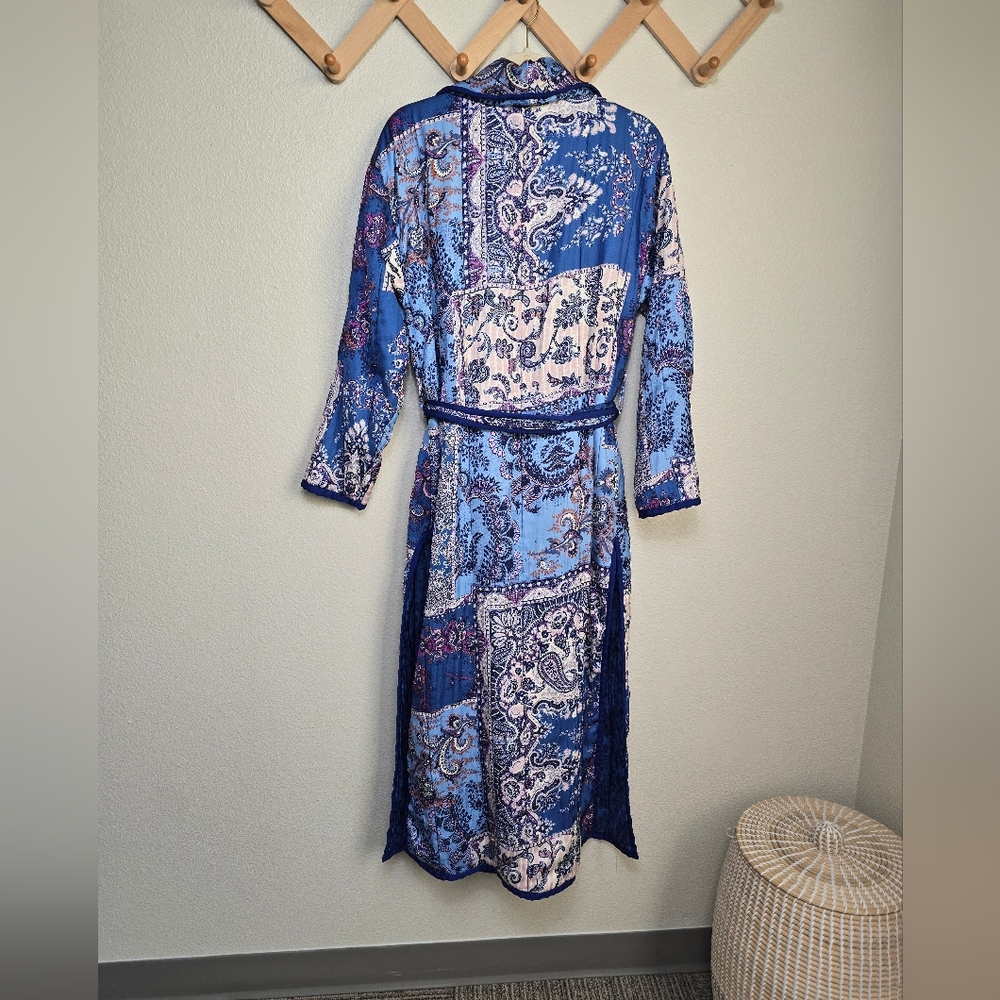 Free People Intimately In Your Dream Robe Size XS Paisley Blue EUC - Picture 8 of 10